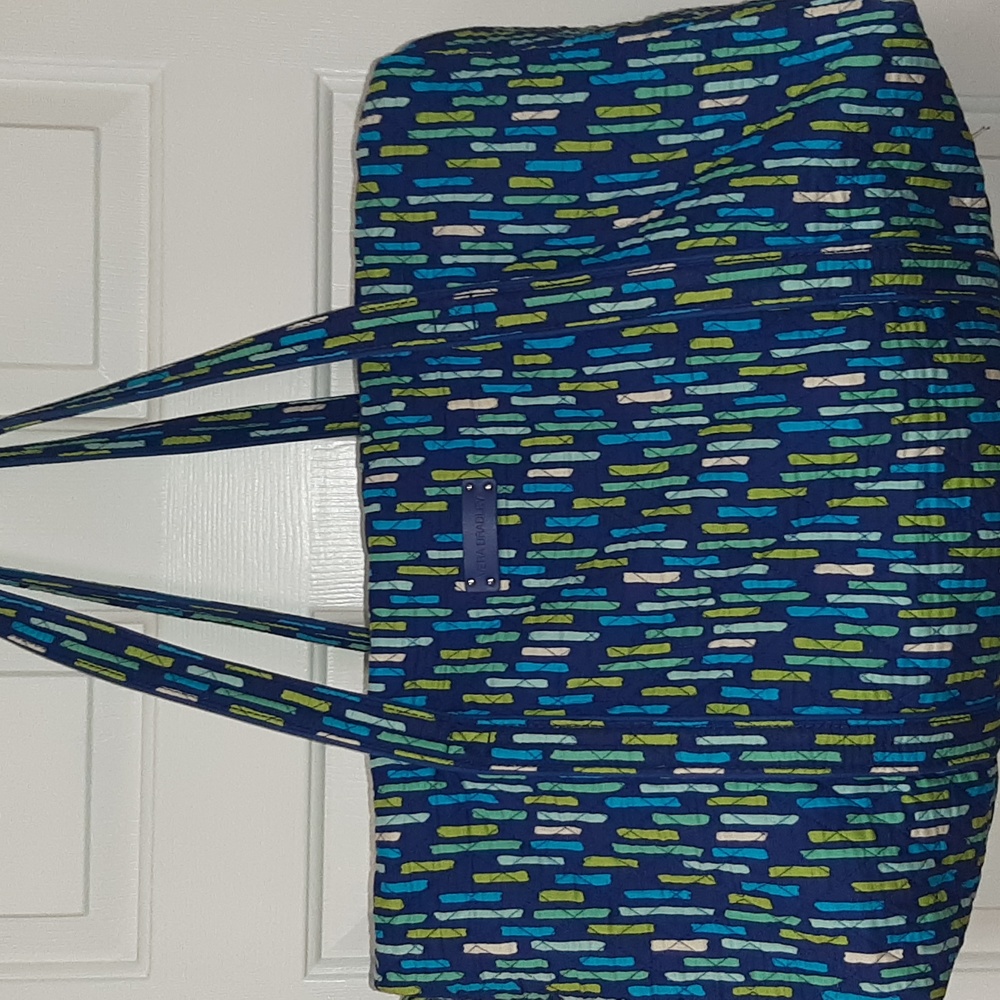 💞Make an Offer💞Vera Bradley Travel Tote- Large & Nice❣